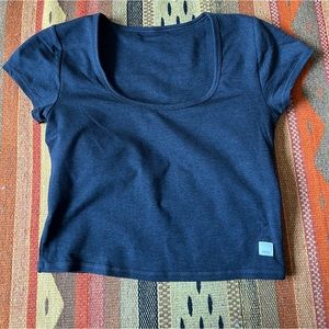 Vuori Short Sleeve Halo Crop Medium Black Heather